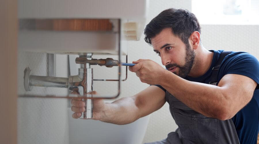 Local annual plumbing maintenance in Lopeno, TX